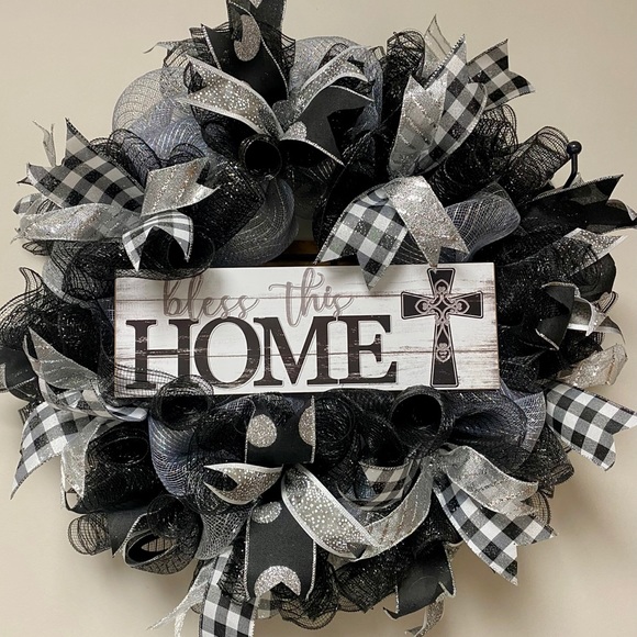 Mesh Wreath